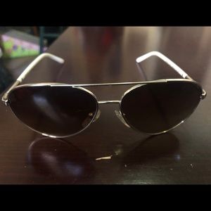 Prada sunglasses l